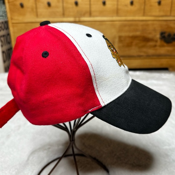 Chicago Blackhaws NHL Embroidered Logo Adjustable Cap by Kick 10 Pro Gear Red OS - Picture 7 of 12